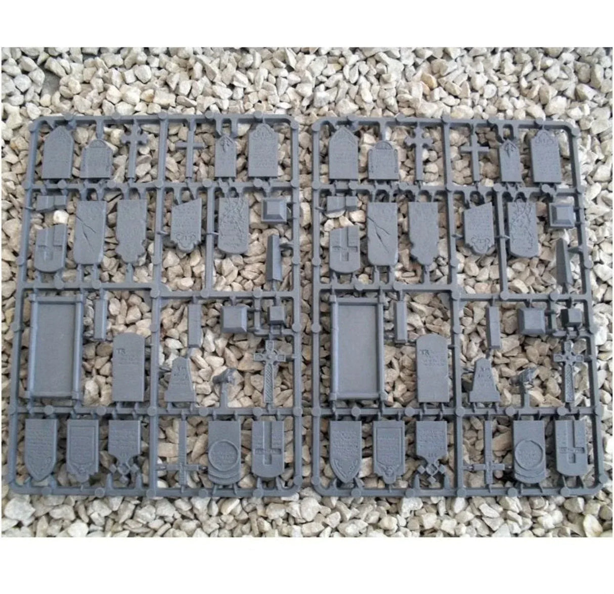 Gravestones & Ravens - Model Realm