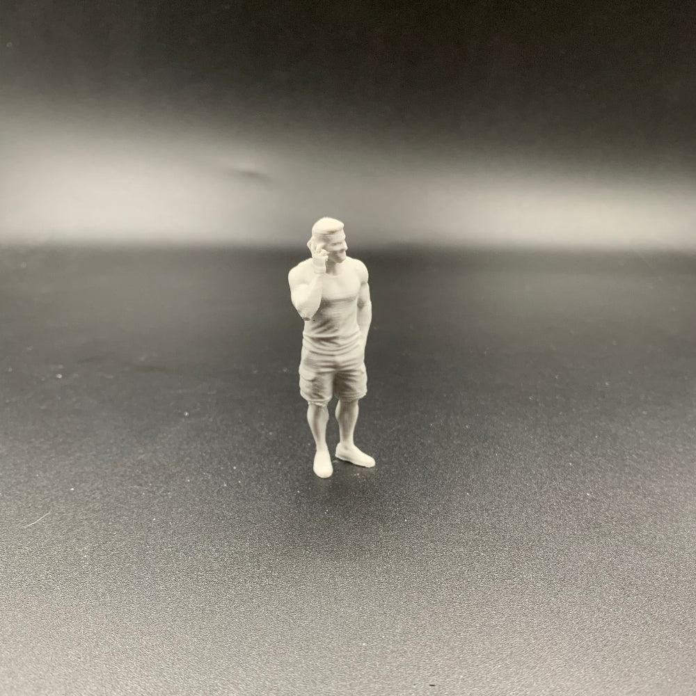 Muscular Crew Figure – Using Phone – Summer Collection 1/32 scale