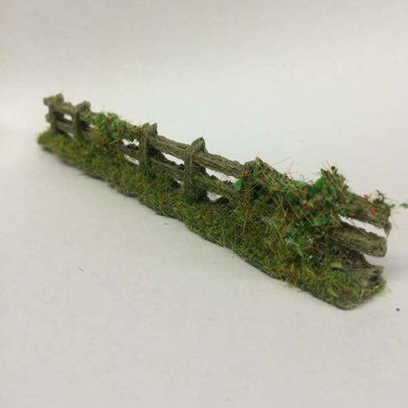 Foliage Weathered Fence model railway